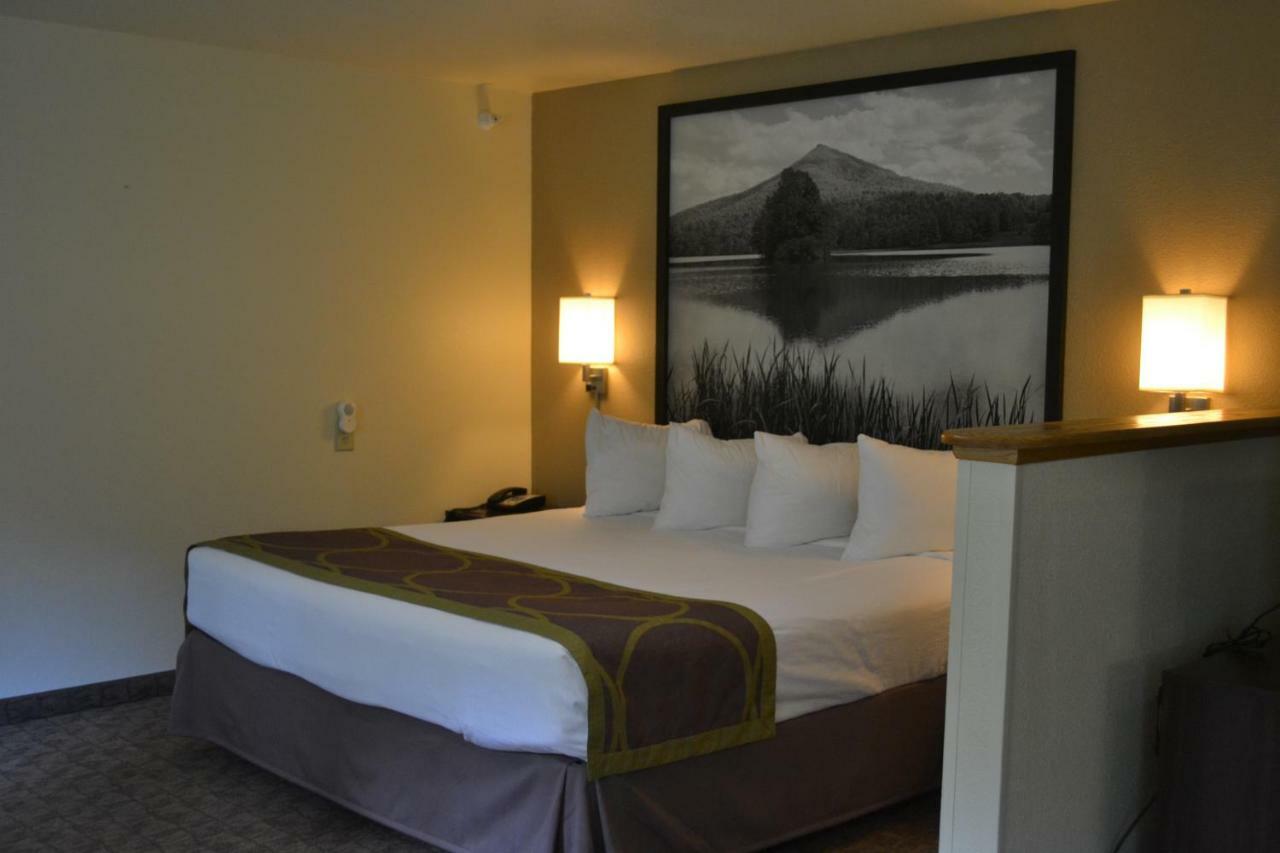 Super 8 By Wyndham Lebanon Hotel Kültér fotó